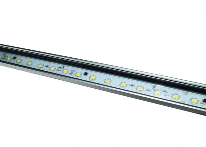 Epistar/luz linear a todo color de la prenda impermeable IP67 12W DC12V RGB DMX512 LED del CREE LED para la decoración constructiva y encenderse